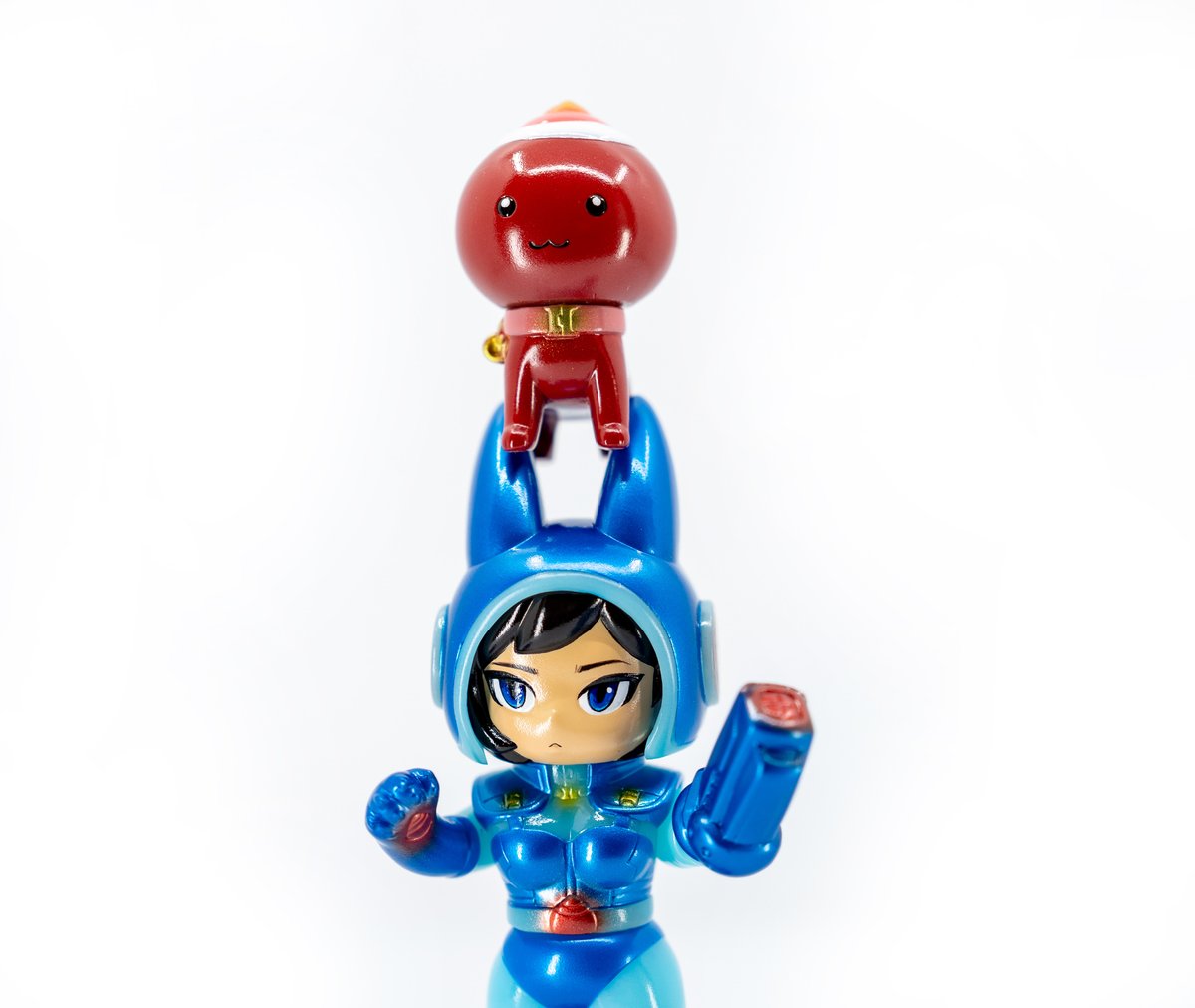 Blue Bomber- Kit & Momo